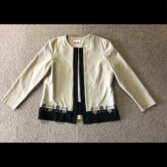Karl’s Korner Blazer & Top Sz L 🌸Embroidered - Picture 13 of 13